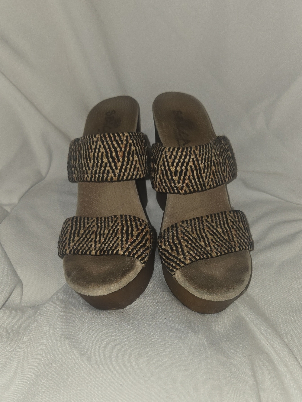 Sbicca Tan and Black Woven Two-Strap Platform Sandals